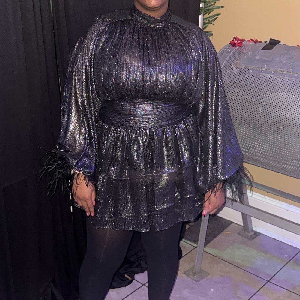 A Loves A Metallic Chiffon Feather Trim Ruched Mock Neck Long Sleeve Fit mini